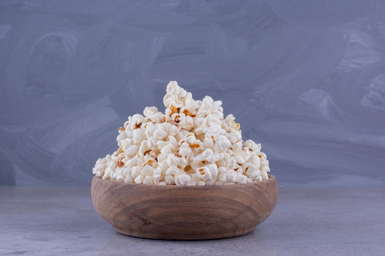Jak zrobić popcorn z torebki w garnku
